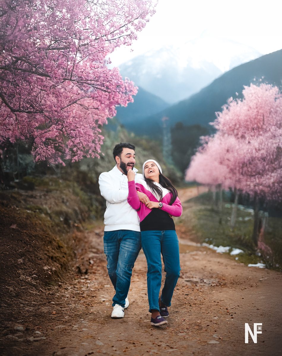Cherry blossom pre-wedding moment